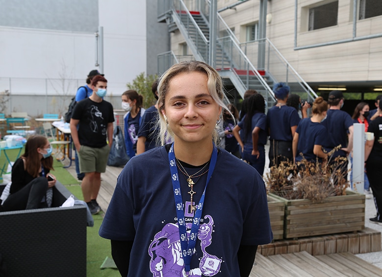 Cet été, plus de 80 jeunes filles ont découvert l’informatique avec GirlsCanCode! 