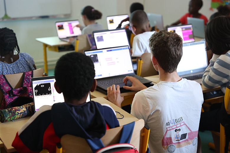 Ingénieuses 2022 : le projet 404Elles de l’EPITA reçoit le prix du projet le plus original !